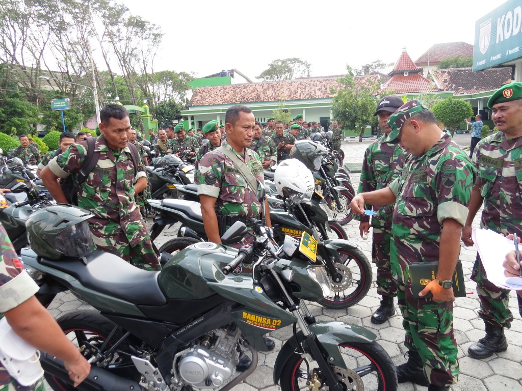 Pemeriksaan Kendaraan Dinas Kodim 0717/Purwodadi
